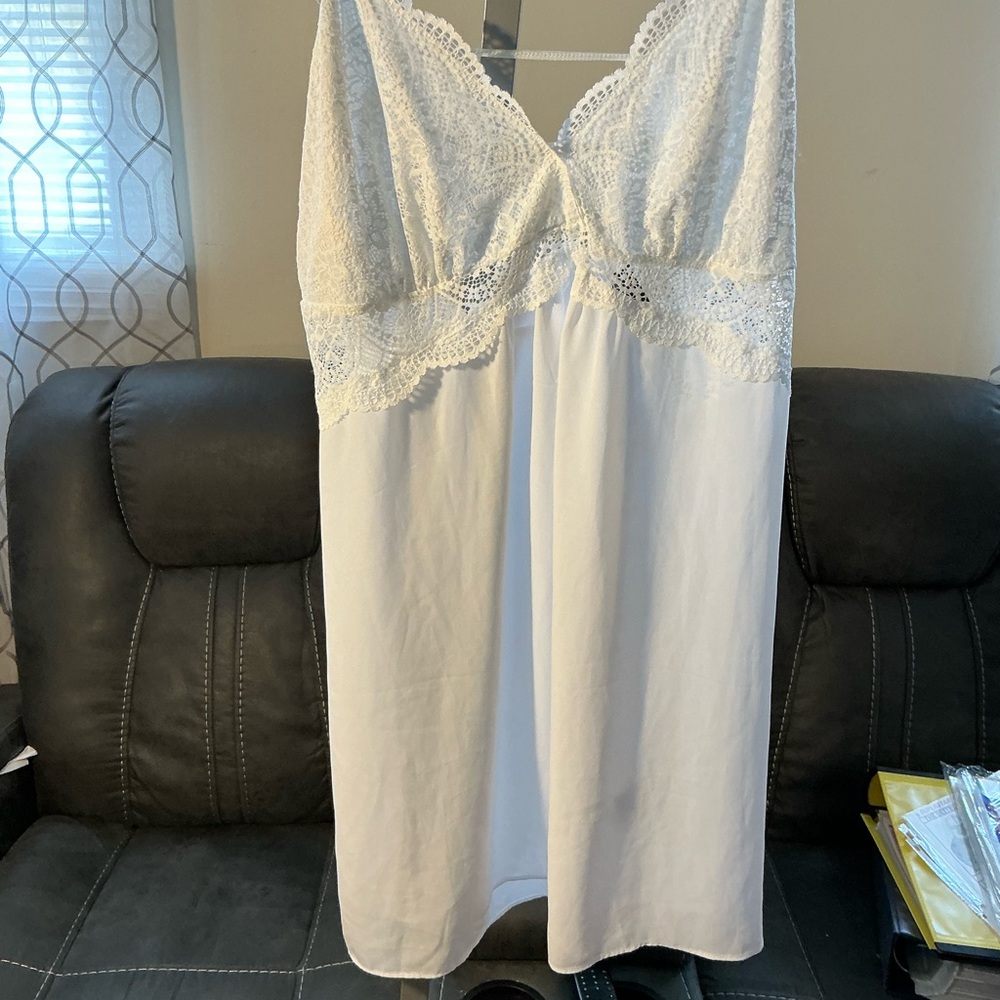 INC International Concepts White Lace-Trim Chemise
